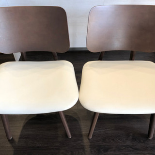 【3/17(水)掲載終了】埼玉県吉川市 美品 島忠 ダイニングテーブル(2〜4人用)＋ダイニングチェア×2脚 テーブルマット付 定価総額8.77万→5千円の画像