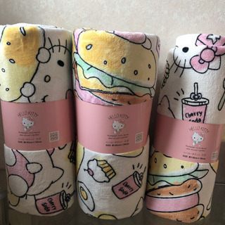 キティちゃんラグマット　3つ