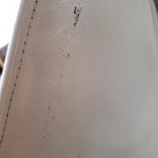 合成革　白の回転椅子の画像