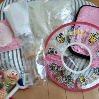 【決まりました】ベビー用品セット(授乳枕、哺乳瓶、玩具、おくるみ...