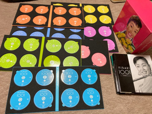 美空ひばり極上CD＆DVD 49枚＋全歌詞集＆写真集セット
