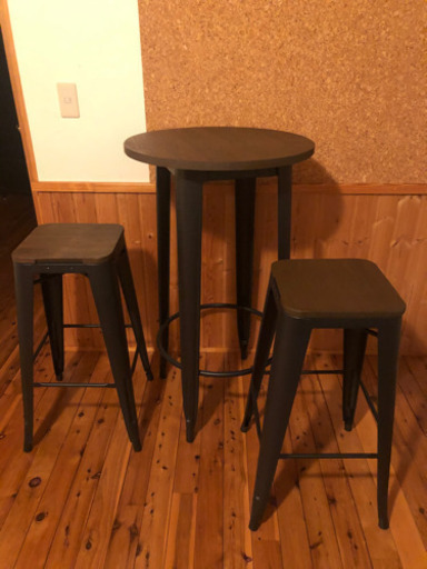 テーブルと椅子2脚 3点セット