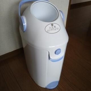 大幅値下げ！Pigeonおむつ用ゴミ箱