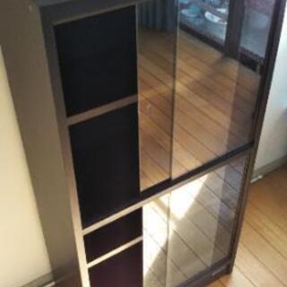 【さしあげます！】ガラス引き戸付き棚