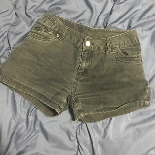 152ショート丈パンツ