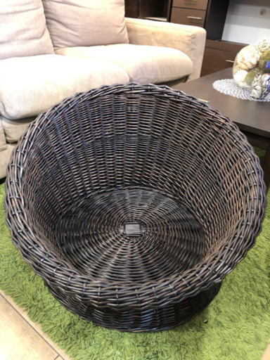 中古品  ラタン  籐  ペットハウス ベッド