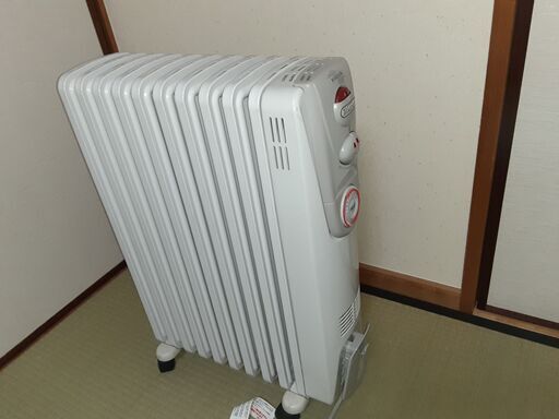 デロンギのオイルヒーターです。