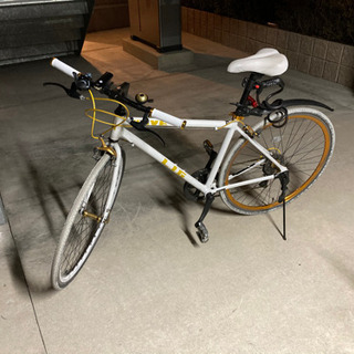 自転車 クロスバイク 各種装備付き