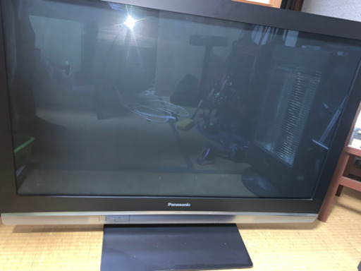 お話中　Panasonic テレビ　42インチ