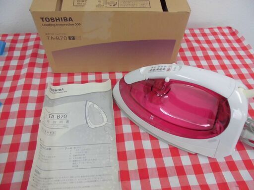 ★TOSHIBA　スチームアイロン★