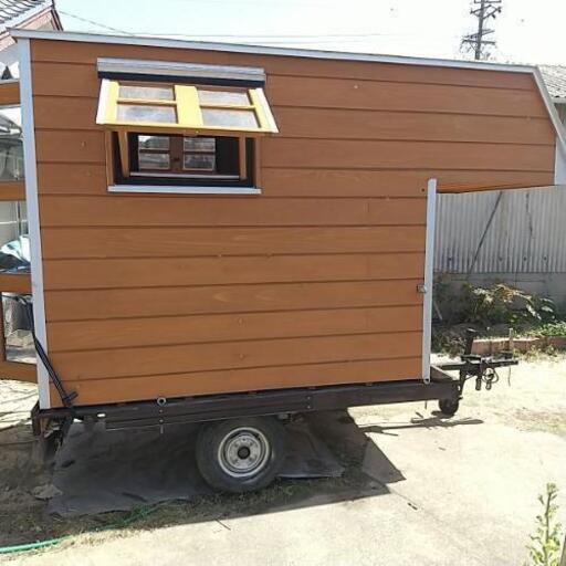 キャンピングトレーラー