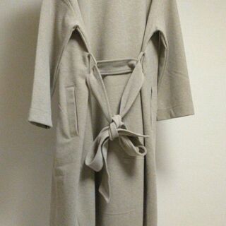 【新品未使用】lugnoncure 春秋コートの画像