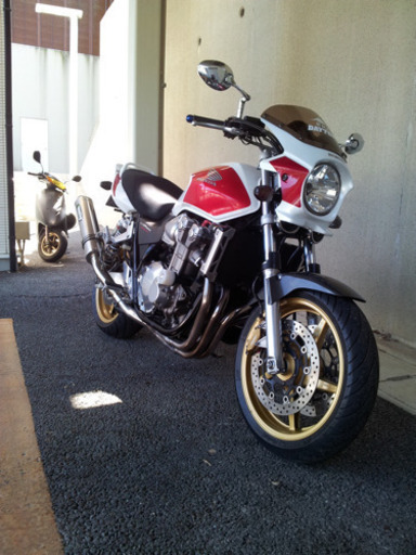 CB１３００S F   SC54