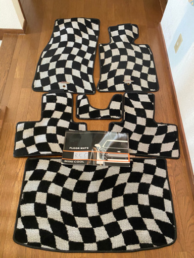 ミニクーパーR55クラブマン フロアマットセット