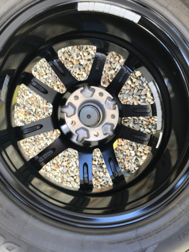 ハリアー　適合　225/65/R17 スタッドレスタイヤ　4本セット