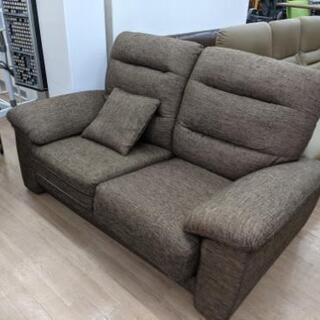 ラインのお友達追加で3%OFF美品❗ソファ 2人掛けソファ 天然木 定価36990円自社配送時代引き可※現金、クレジット、スマホ決済対応※ ラインのお友達追加で3%off?2人掛けソファ ファブリック