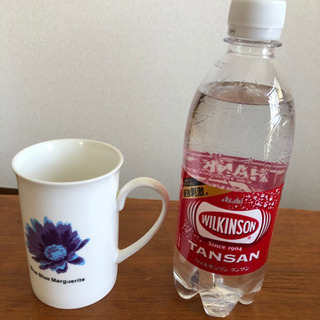 【取引中】青い花柄のマグカップの画像