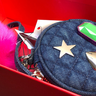 【未使用】★ GUESSゲスミニポーチ ★ MIX MATCH POM POUCH KEYCHAINの画像
