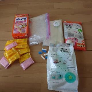 【商談済】先着順 ニトリ衣類圧縮袋 布団圧縮袋 ムシューダ 収納の画像