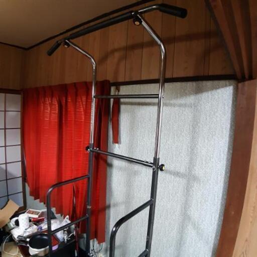 【決定済み】懸垂と腕立て機