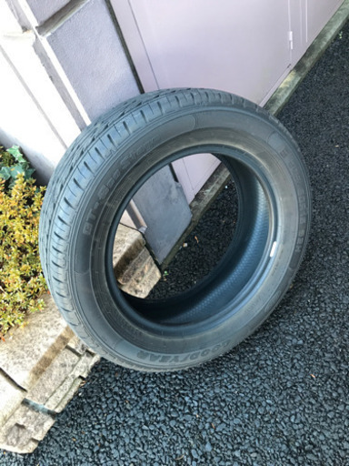 タイヤ４本　205/60/16