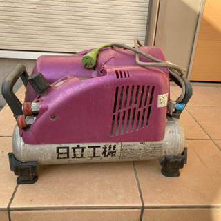 大工道具　コンプレッサー、釘打ちの画像