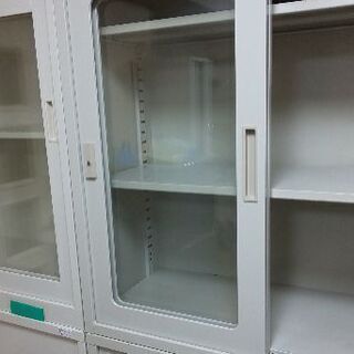 キャビネットあげます。の画像