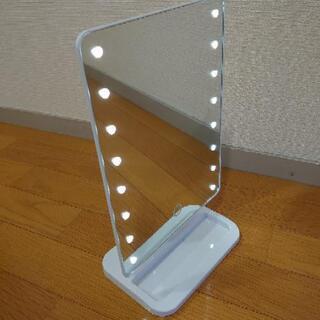 【商談済】先着順 ニトリ ライト付鏡の画像