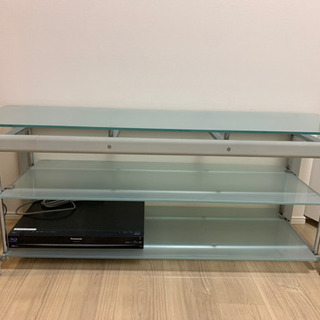 ガラス製テレビ台
