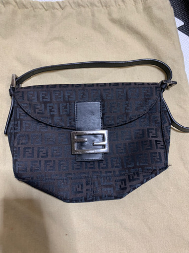 服/ファッション FENDI