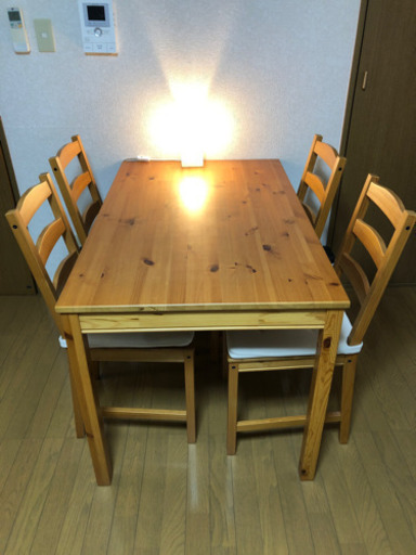IKEAヨックモックダイニング５点セット