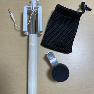 自撮り棒と広角レンズ