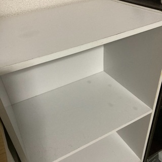 三段カラーボックスの画像