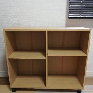 2段の本棚です。