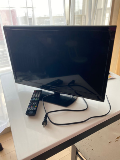 AQuos 液晶カラーテレビ 2014年製(取扱説明書つき)