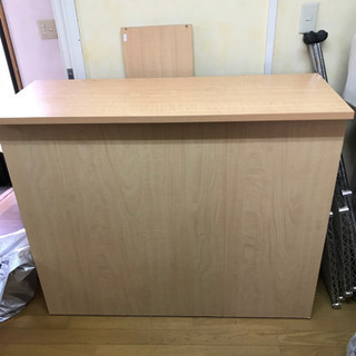 教壇　受付　カウンター　テーブル