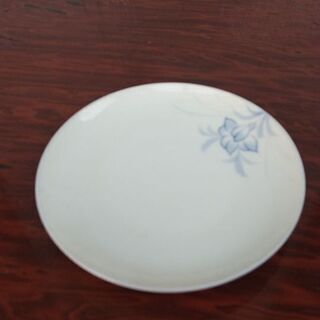 ★中古★おとなしめの小皿