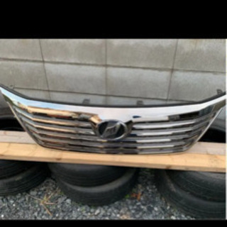20ヴェルファイア 純正前期グリルの画像