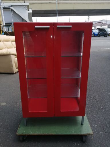 【現地取引歓迎】【塗装家具】☆ガラス棚☆　【サイズ】　横幅50　奥行32　高さ80