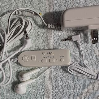 TOSHIBA　ポータブルCDプレーヤー　　TY-P1(ｗ)の画像