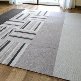 今週末まで！美品☆外して洗えるタイルカーペット