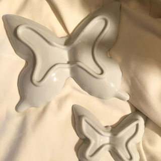 蝶々のお皿　和皿の画像