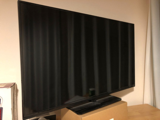 40インチ　LED HDテレビ　ディスプレイ