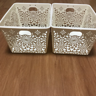 セリアのプラスチックカゴ