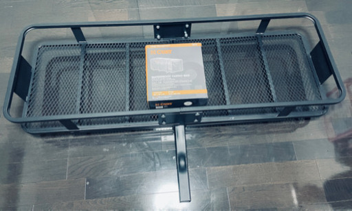 CURT カーゴヒッチキャリアとカーゴバッグ