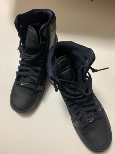 NIKE ミドルカットスニーカー
