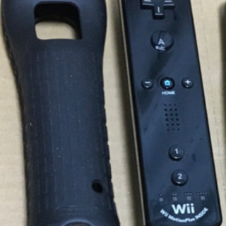 wiiリモコンプラス(黒 クロ) 2個セット(裏蓋赤ボタン付き)の画像