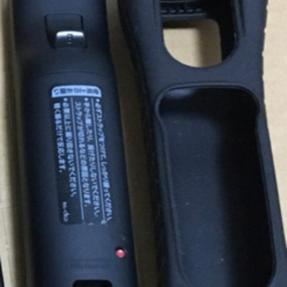 wiiリモコンプラス(黒 クロ) 2個セット(裏蓋赤ボタン付き)の画像