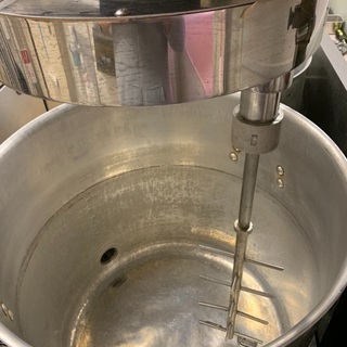 豚骨スープ速成機【60cm蛇口寸胴付き】の画像