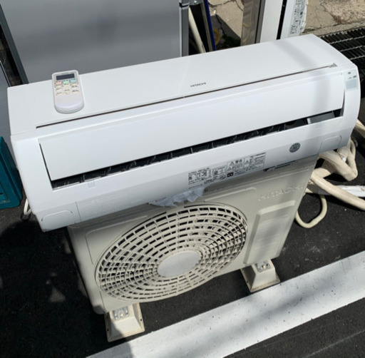 日立ルームエアコン100V　RAS-AN22C(W) 2015年製　 日立ルームエアコン RAS-AN22C(W) 2015年製 主に6畳用